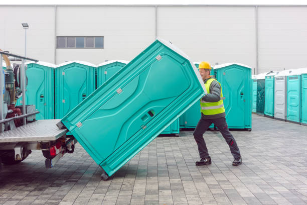 Best Portable restroom trailer rental  in Lakeview, WA